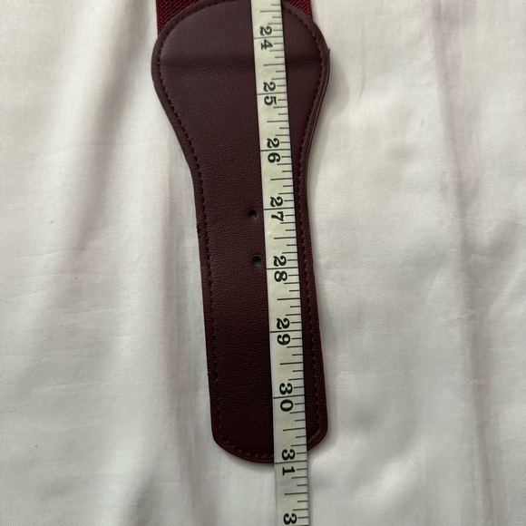 Burgundy PU leather circle buckle rhinestone details elastic waistband belt - Picture 6 of 8